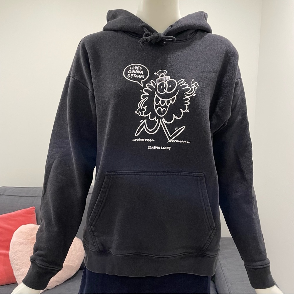 TNA X KEVIN LYONS Love's Gonna Getcha! Black Hoodie Size XS/S Artist Aritzia